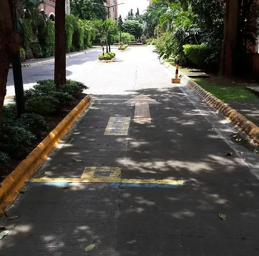 Loft In Chateau Elysee Near Airport * Manila